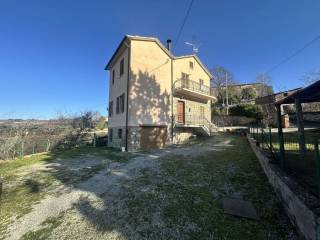 Villa in vendita a monteleone d'orvieto via perugia, 10