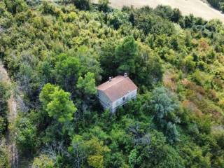 Casale in in vendita da privato a montefiore dell'aso contrada aso, 94