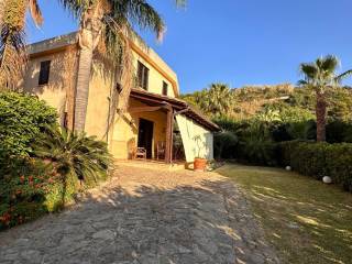 Villa bifamiliare in in vendita da privato a campofelice di roccella contrada pistavecchia