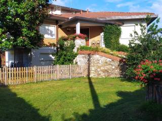 Villa in in vendita da privato a carrara via bassagrande, 85