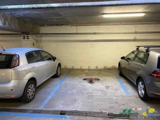 Garage in affitto a parma viale antonio fratti