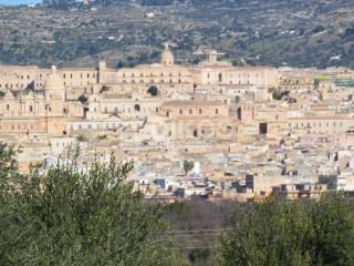 Terreno agricolo in vendita a noto c.da gioi, s.n.c