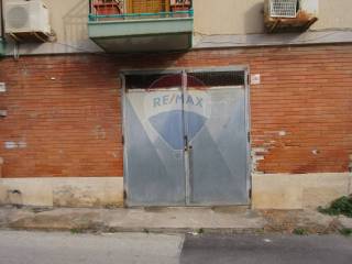 Garage in vendita a siracusa via sardegna, 27