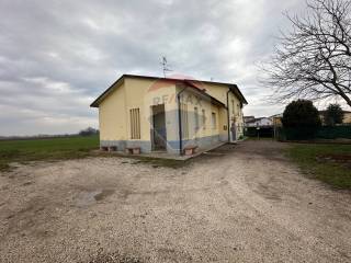 Casa indipendente in vendita a porto mantovano 