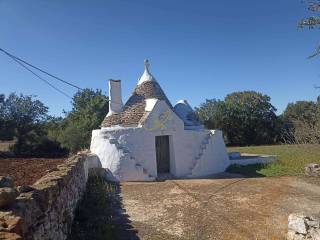 Negozio in vendita a martina franca contrada luco