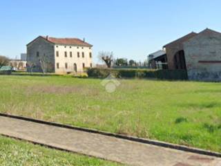 Terreno residenziale in vendita a pressana via martiri della foibe