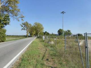 Terreno industriale all'asta a jesolo via roma sinistra, 156/b