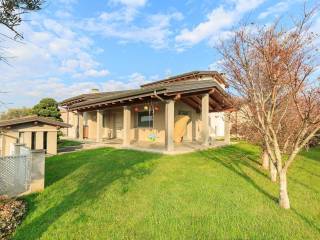 Villa in vendita a castell'arquato 