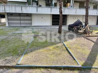 Posto auto in vendita a grado viale san francesco d'assisi, 21