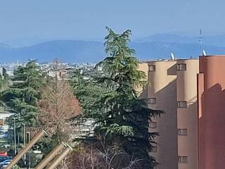 Appartamento in in vendita da privato a roma viale karl marx, 58