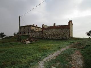 Casale in vendita a castelnuovo berardenga 