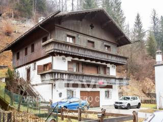 Villa in vendita a val di zoldo via roma