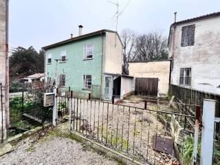 Casa indipendente in vendita a bagnacavallo traversa foschini, 11