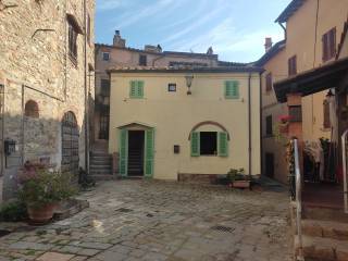 Casa indipendente in vendita a castagneto carducci via varese