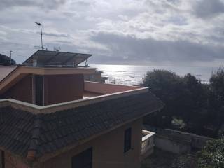 Villa bifamiliare in in affitto da privato ad anzio lungomare enea, 12