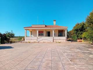 Villa in vendita a carovigno contrada sierri s.n.c.