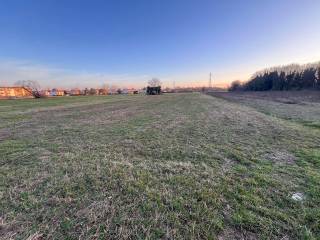 Terreno agricolo in vendita a cernusco sul naviglio cascina olmo