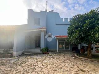 Villa bifamiliare in vendita a brindisi contrada montenegro, 63