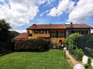 Casa indipendente in vendita a buttigliera d'asti via serra, 76