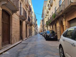 Garage in vendita a trapani via s. francesco d'assisi, 69