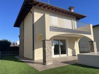 Villa in affitto a manerba del garda 