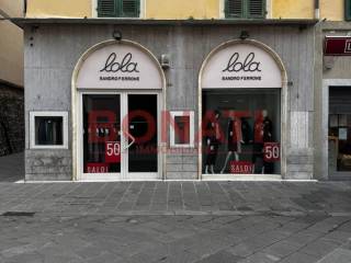 Abbigliamento in vendita a la spezia via del prione, 34