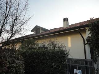 Villa in vendita ad albiate via filippo turati, 15