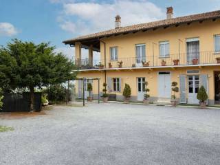 Casa indipendente in vendita a castiglione falletto via roma