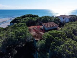 Villa in vendita a orosei viale lungo mare