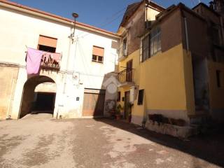 Casa indipendente in vendita a fisciano largo pisano, 16