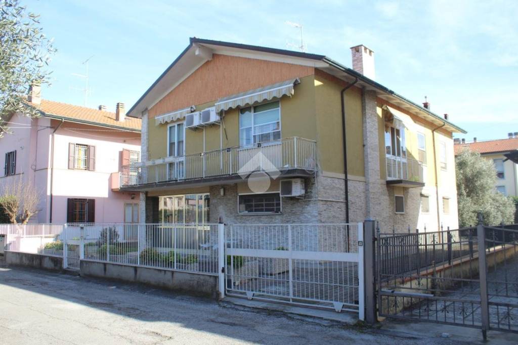 immagine annuncio 1 di 12