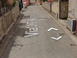 Garage in vendita a sant'andrea frius via john fitzgerald kennedy