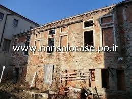 Casa indipendente in vendita a prato via fonda di figline