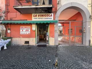 Negozio in vendita a pomigliano d'arco via roma, 32