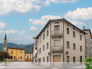 Casa indipendente in vendita a seren del grappa via armando diaz, 1