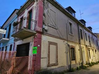 Casa indipendente in vendita a civitanova marche strada statale adriatica, 72a