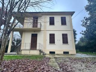 Casa indipendente in vendita a casale monferrato frazione popolo cantone castello, 61/a