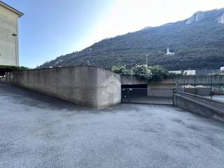 Garage in affitto a finale ligure via giuseppe cesare abba, 14