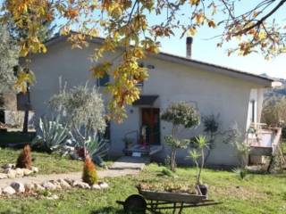 Villa in vendita a castelvenere via cesine di sopra