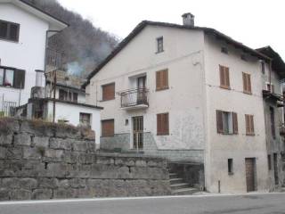 Casa indipendente in vendita a chiavenna via bette