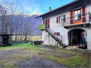 Casa indipendente in vendita a ornavasso fraz. migiandone, 92