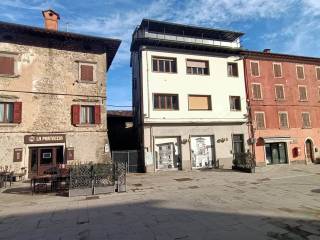 Negozio in vendita a castiglione dei pepoli piazza della libertà, 5