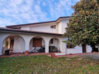 Villa in vendita a sacile viale san giovanni del tempio, 117