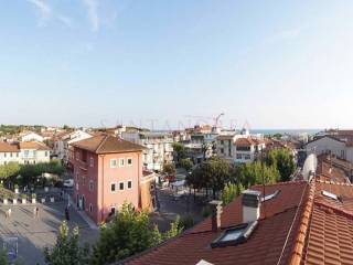 Appartamento in vendita a forte dei marmi piazza garibaldi, 4