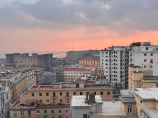 Ufficio in in affitto da privato a napoli via medina, 36