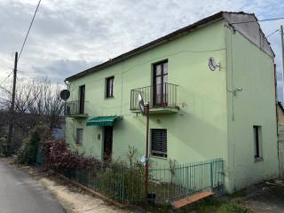 Villa in vendita a benevento contrada torre alfieri