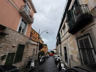 Appartamento in affitto a napoli calata san francesco, 10