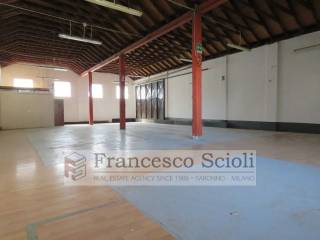 Magazzino in affitto a saronno via san giuseppe 100,