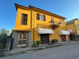 Casa indipendente in vendita a bolano via petrarca, 12