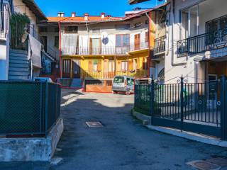 Casa indipendente in vendita a cossato via imer zona, 48